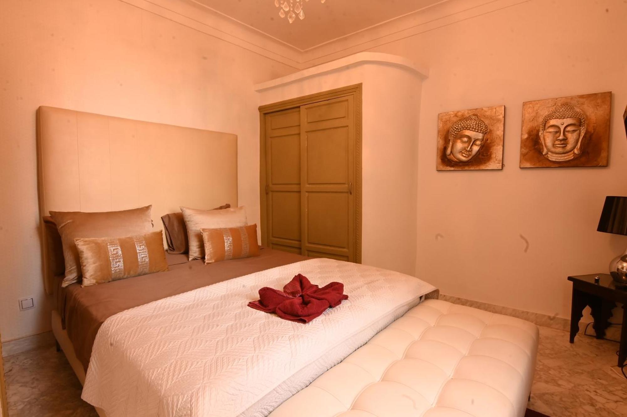 Riad Vip Bed & Breakfast Marrakesh Bagian luar foto